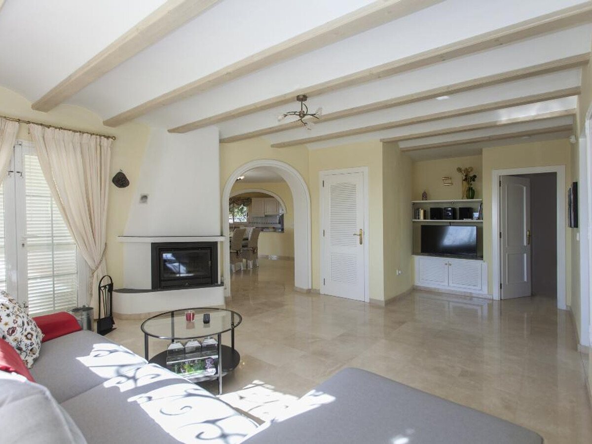 Villa 3 chambres Polop, piscine 9x5m et terrain boisé - Photo 15