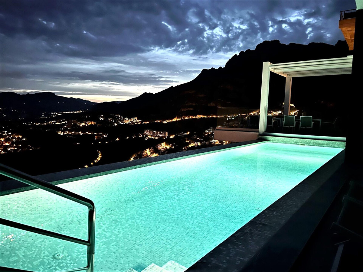 Villa Bauhaus Altea-Hills, piscine débordement chauffée - Photo 18