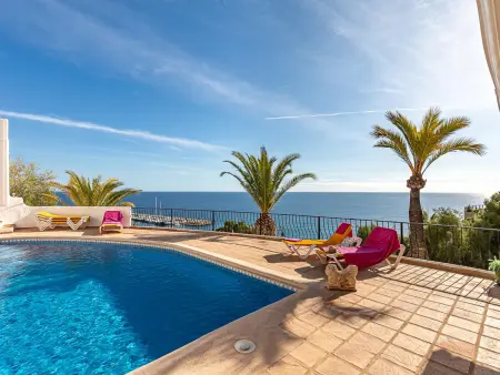 Location villa à Altea, Villa confortable avec piscine privée à Altea près de la plage