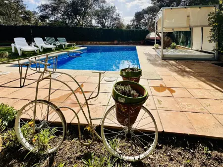 Maison confortable avec piscine privée et climatisation à Calonge : photo 14
