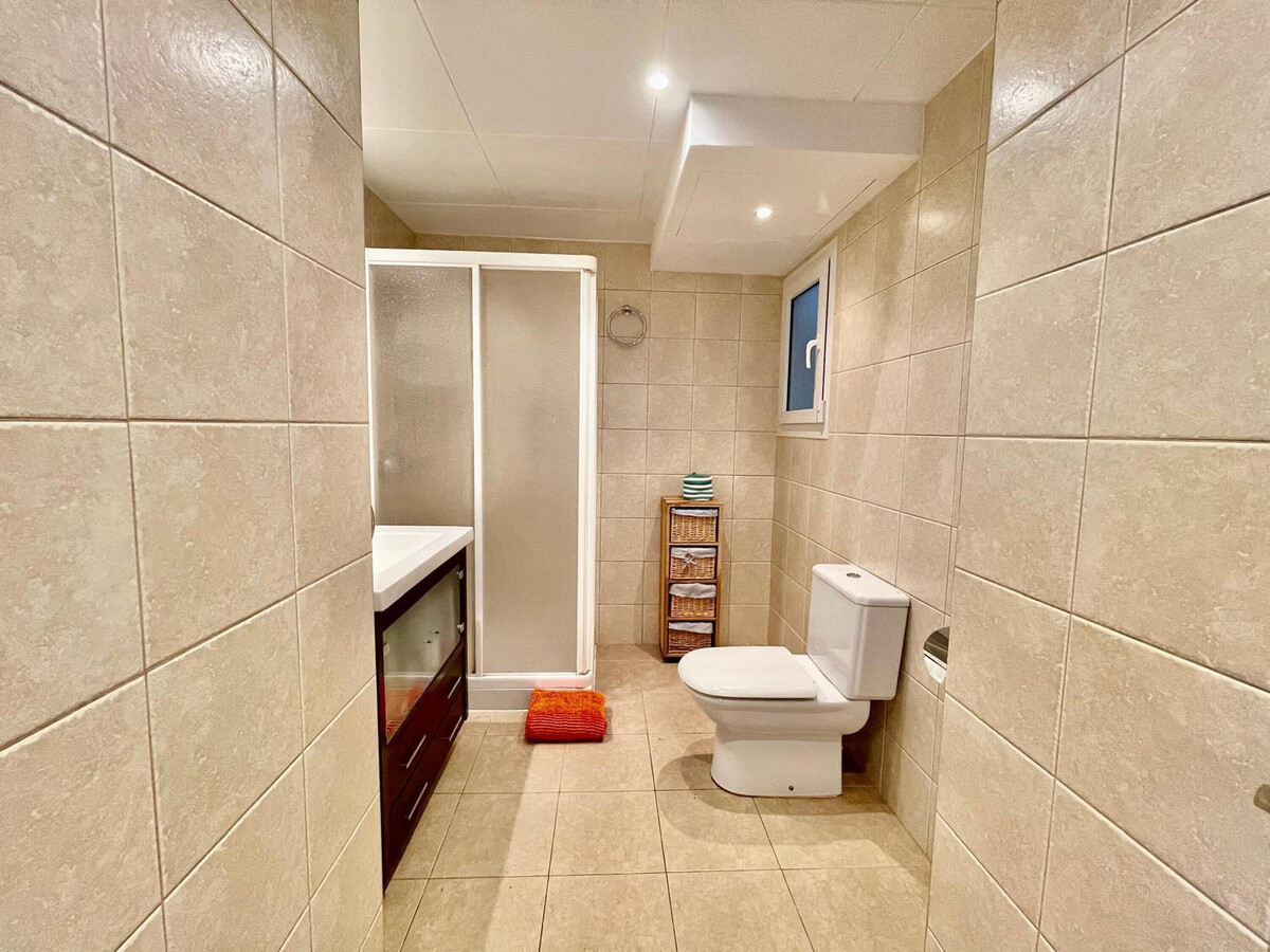Appartement 3 chambres à 500m de plage, centre Lloret - Photo 5