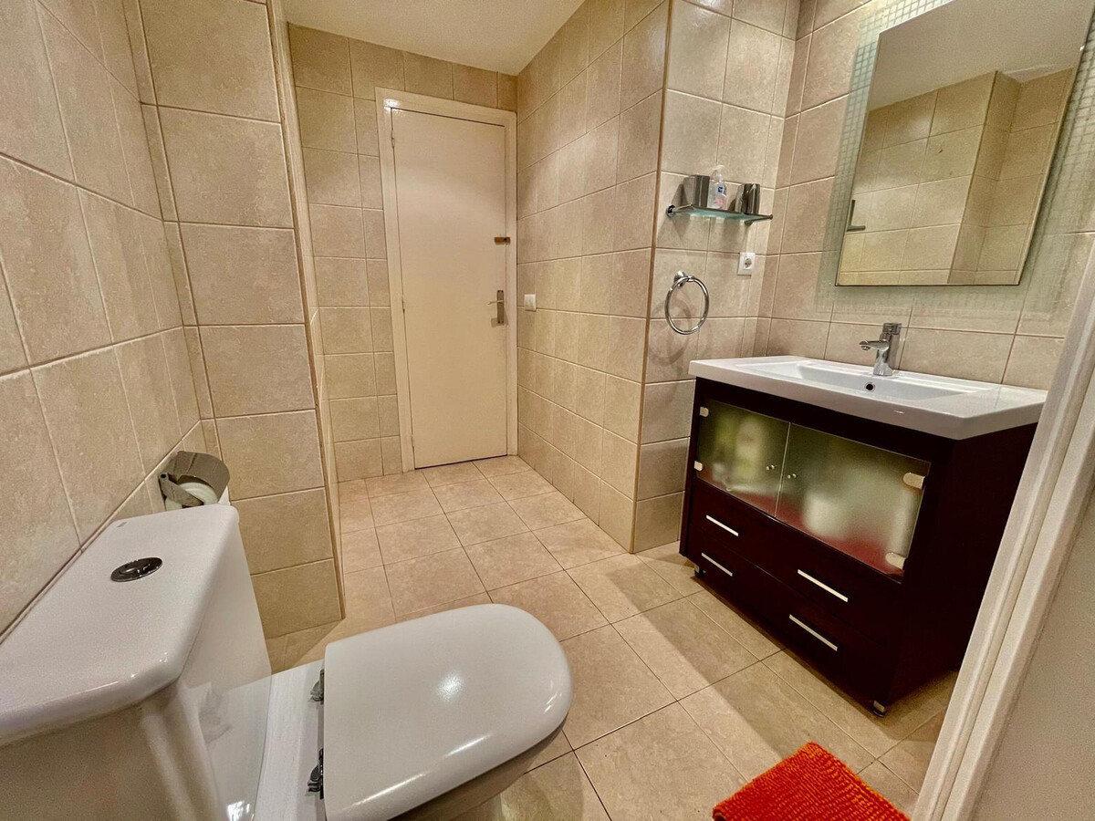 Appartement 3 chambres à 500m de plage, centre Lloret - Photo 15
