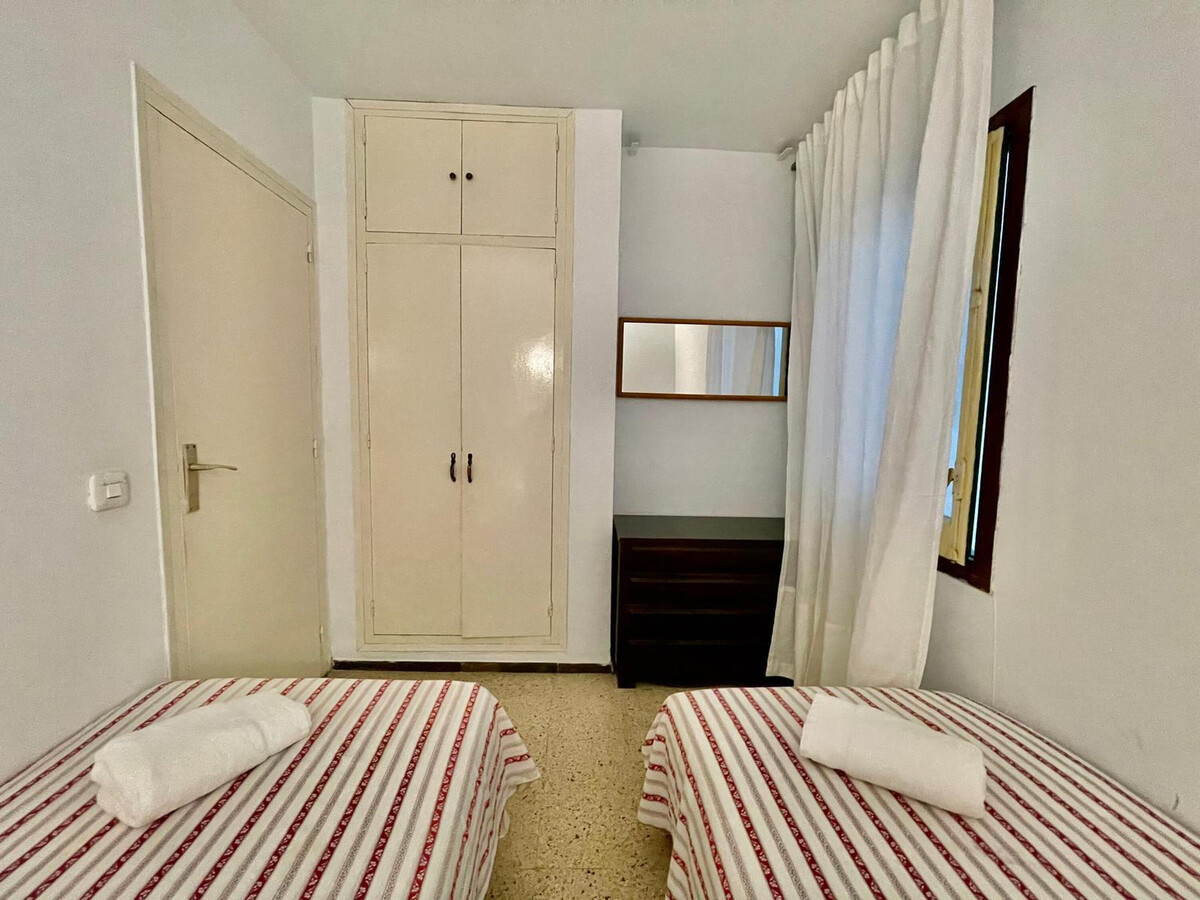 Appartement 3 chambres à 500m de plage, centre Lloret - Photo 17