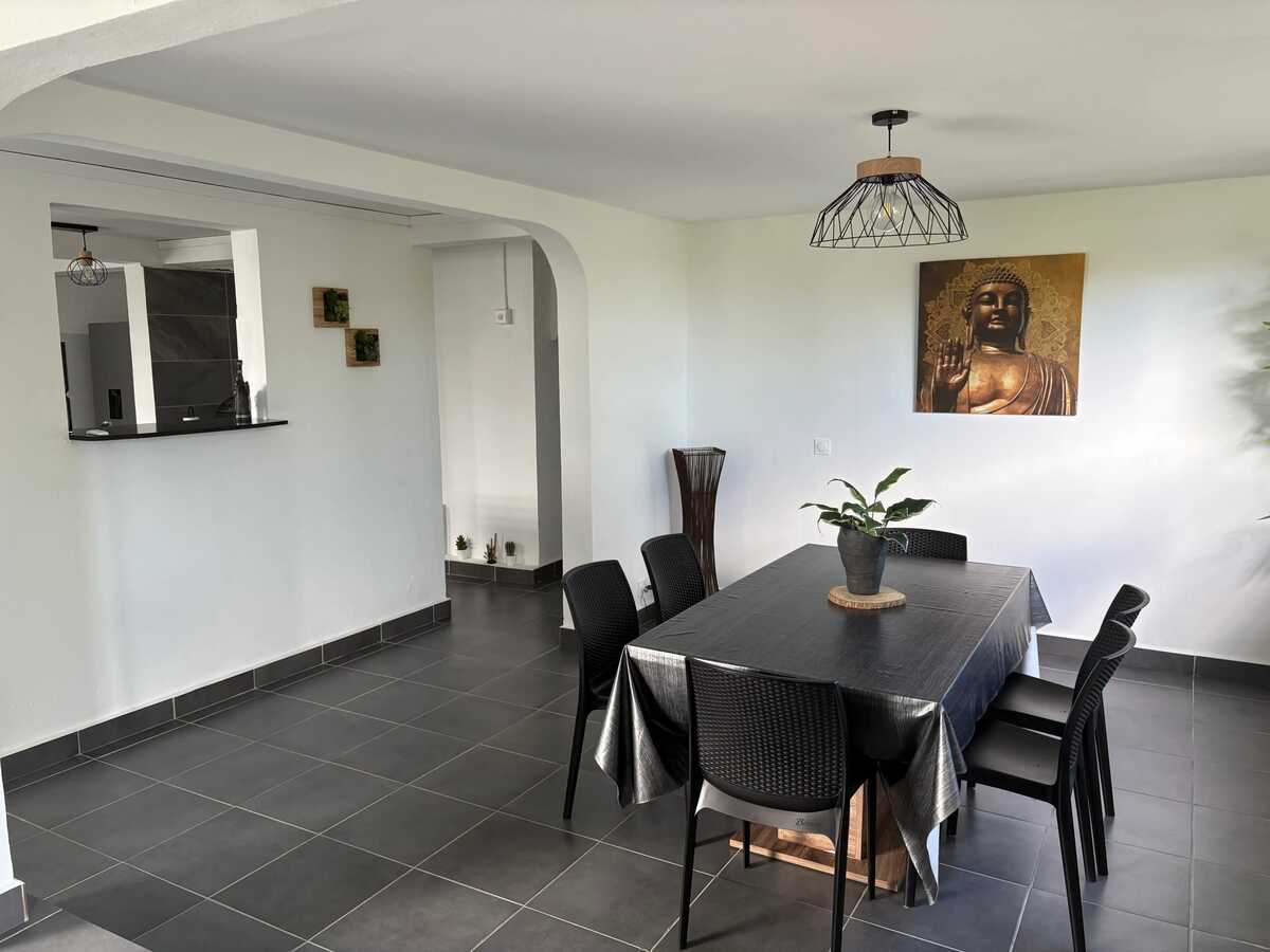 Maison 4 chambres avec piscine privée à Sainte-Anne - Photo 6