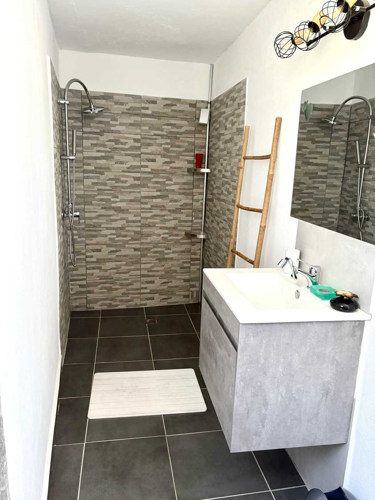 Maison 4 chambres avec piscine privée à Sainte-Anne - Photo 21