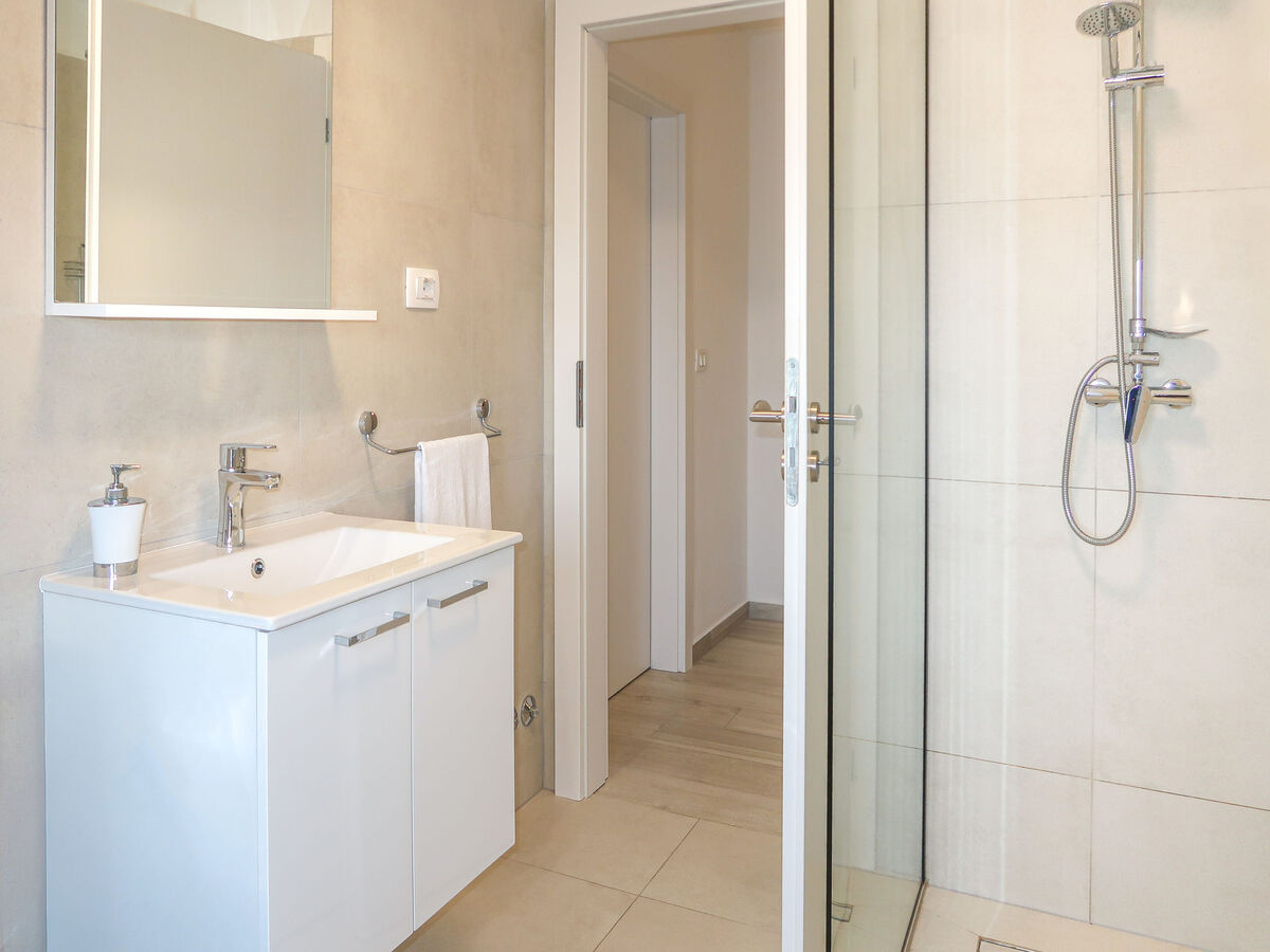 Zvanya, maison 3 chambres avec piscine privée à Labin - Photo 18