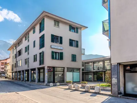 Location appartement à Colico, Jai Jai