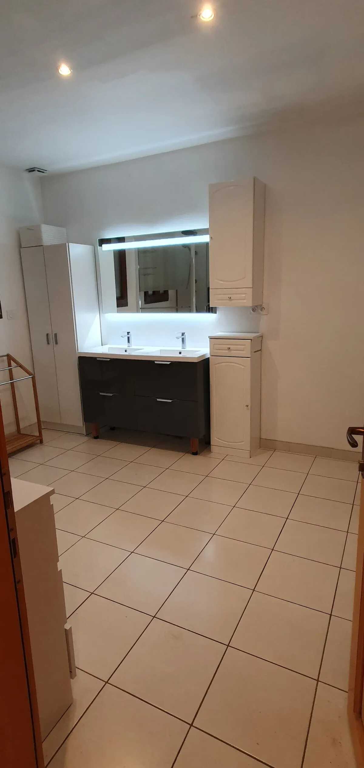 Appartement 130 m² 3 chambres à Séez, balcon montagne - Photo 18