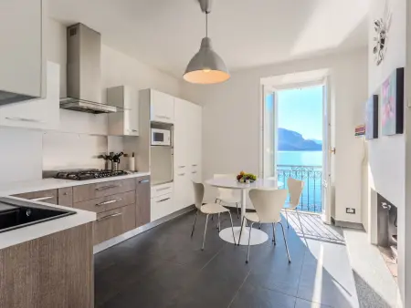Appartement Ceresa, 6 pers., vue lac et montagnes : photo 4