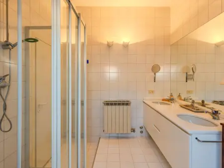 Appartement Ceresa, 6 pers., vue lac et montagnes : photo 25