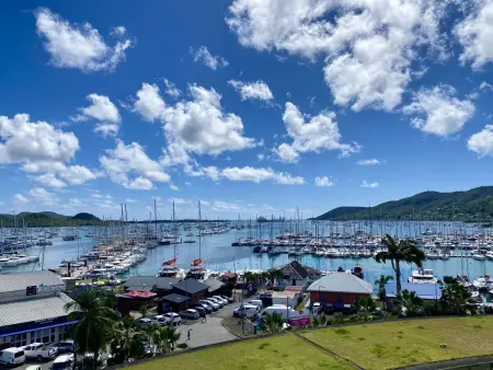 Location appartement à Le Marin, Appartement T3 Lumineux Proche de la Marina - 2 Chambres Climatisées