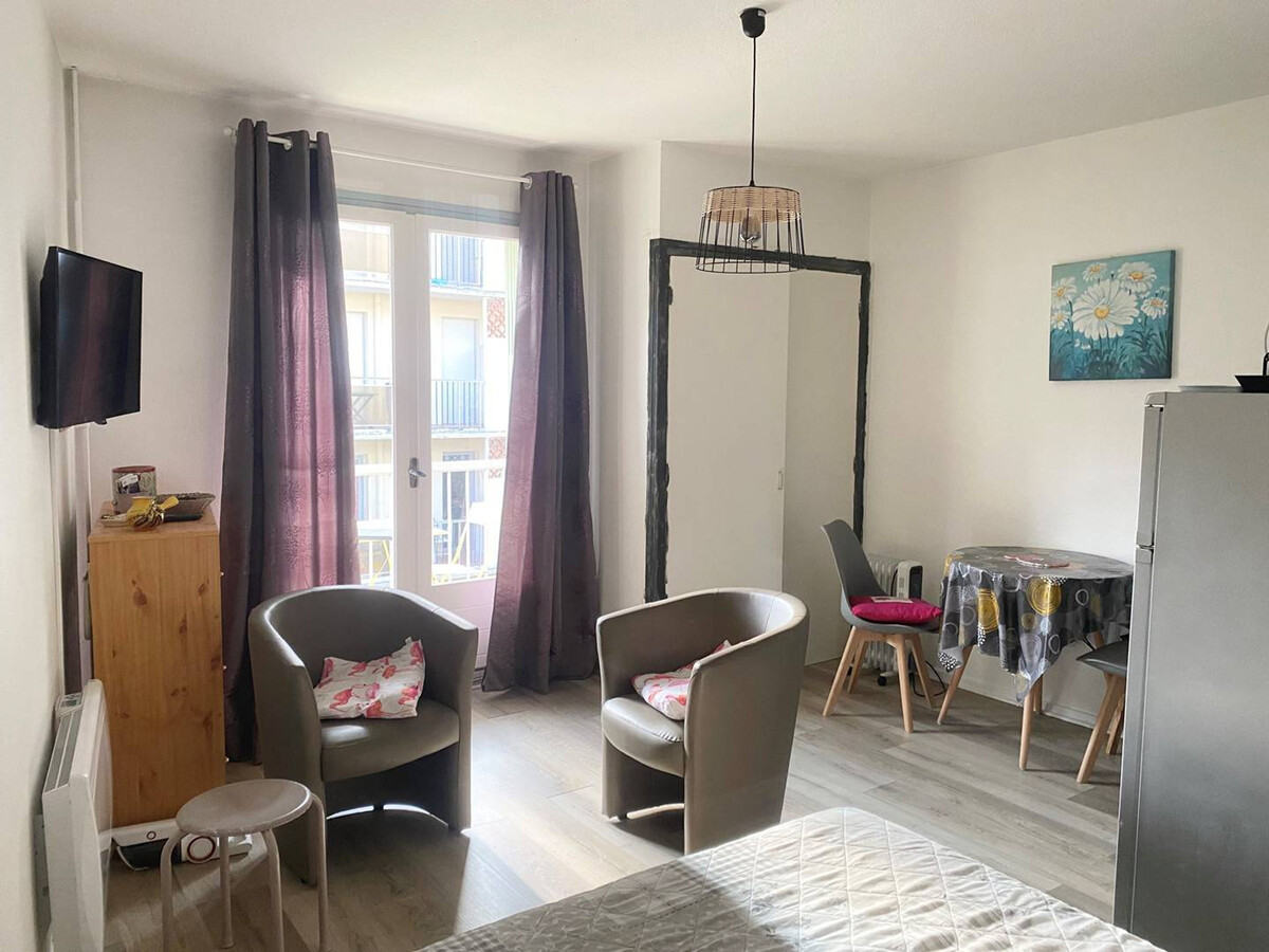 Studio 25 m² centre-ville, balcon sud, animaux admis - Photo 4