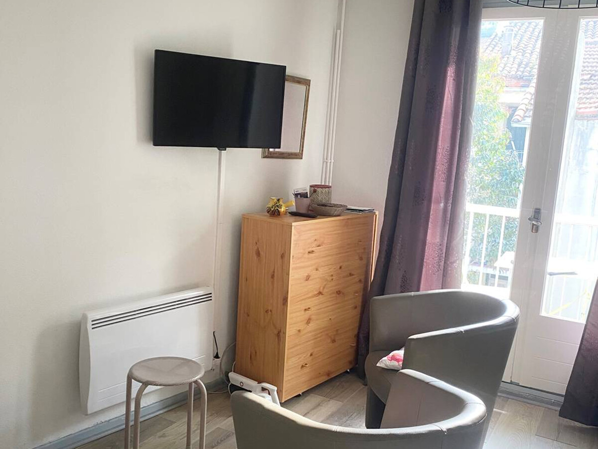 Studio 25 m² centre-ville, balcon sud, animaux admis - Photo 5