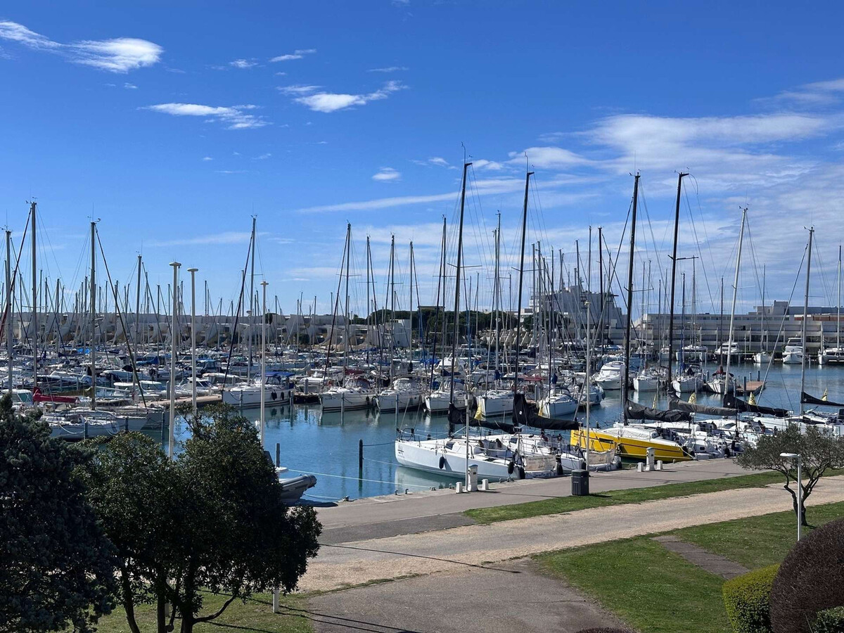 Studio rénové face au port à Le Grau-du-Roi - Photo 1