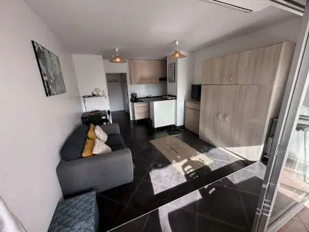 Studio-cabine climatisé avec parking privé, plage à 100 m, Le Grau-du-Roi : photo 5