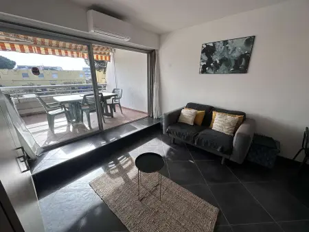 Studio-cabine climatisé avec parking privé, plage à 100 m, Le Grau-du-Roi : photo 9