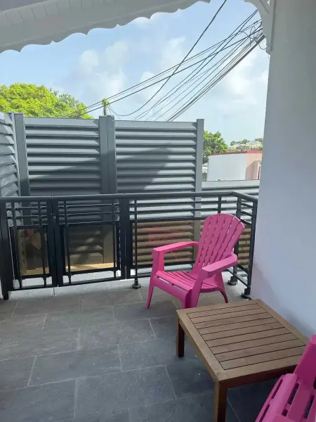 Location appartement à Le Gosier, Studio accueillant au Gosier avec belle terrasse