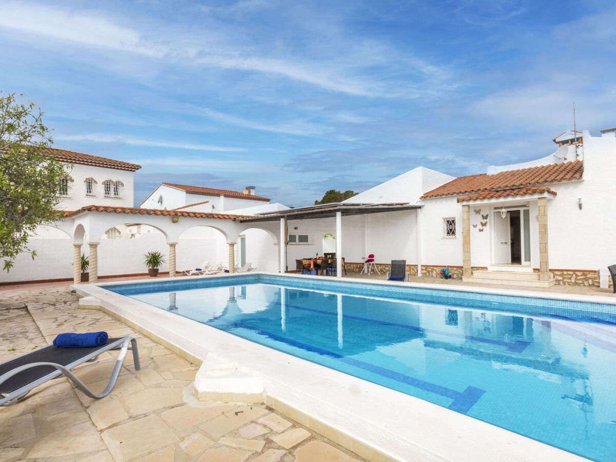 Villa Junqué-Verdure avec piscine à Miami Platja - Photo 1