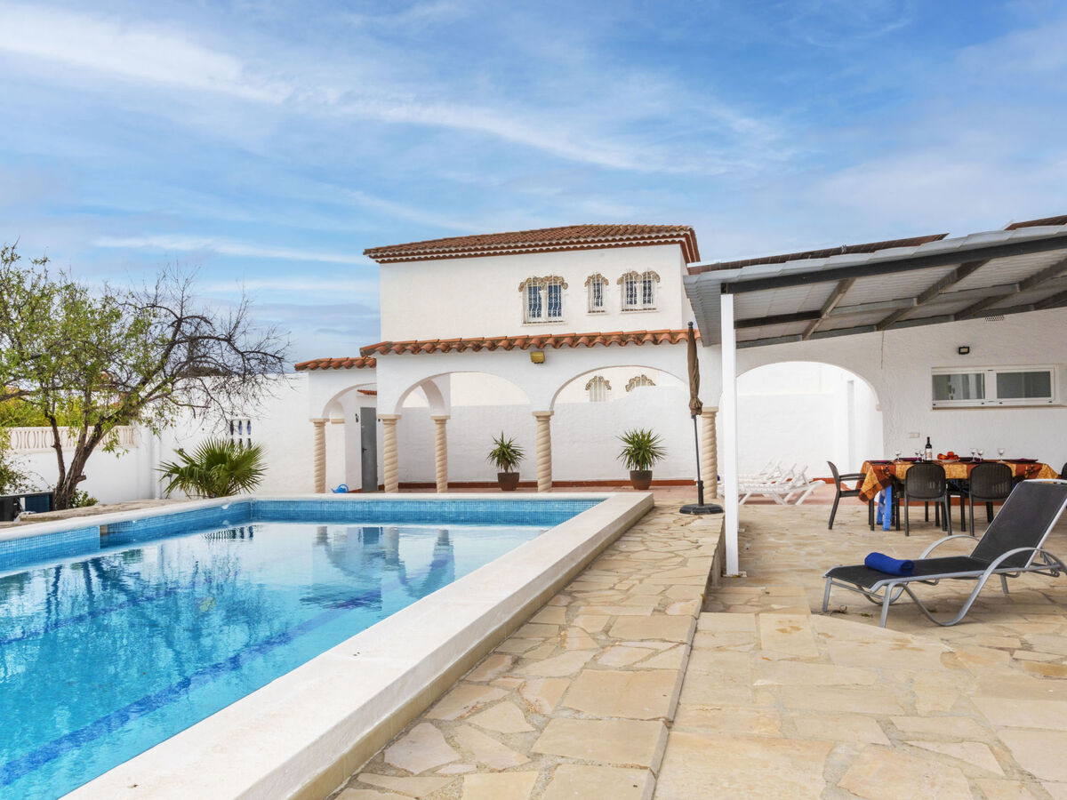 Villa Junqué-Verdure avec piscine à Miami Platja - Photo 20