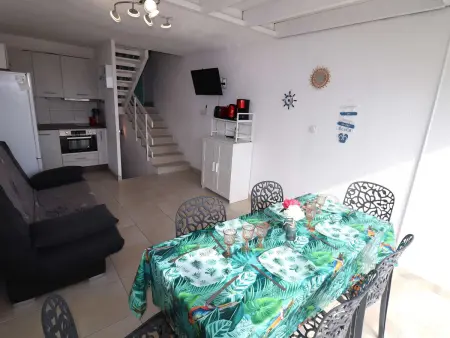 Duplex 6 pers, 2 chambres, clim et parking au Grau-du-Roi : photo 5