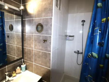 Duplex 6 pers, 2 chambres, clim et parking au Grau-du-Roi : photo 10