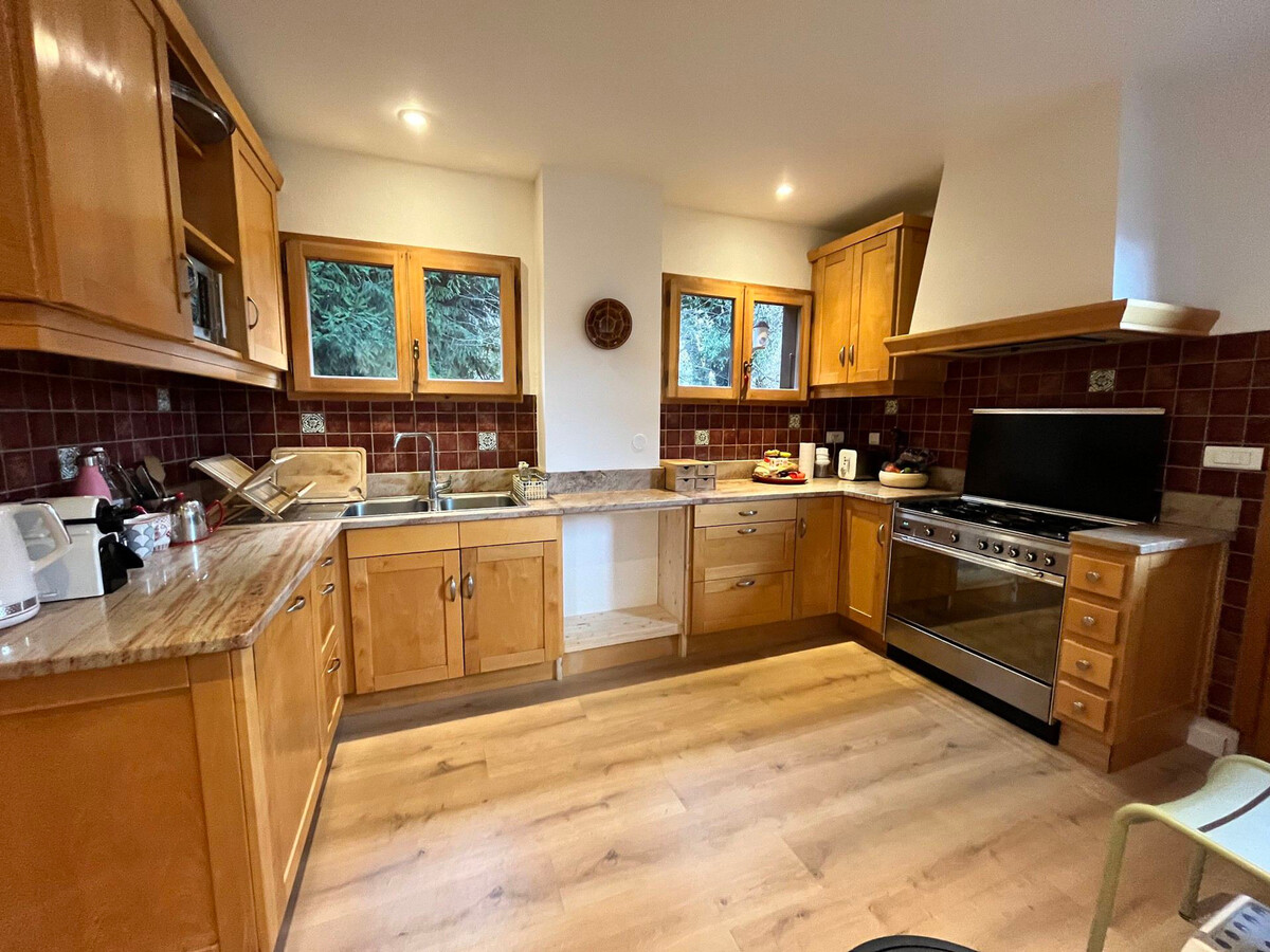 Chalet Les Niverolles, 4 chambres, jardin 1000m² à Samoëns - Photo 5
