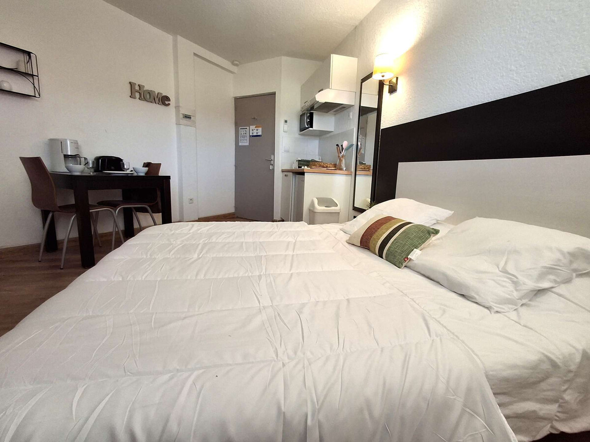 Studio climatisé Saint-Florent, vue piscine et mer - Photo 7