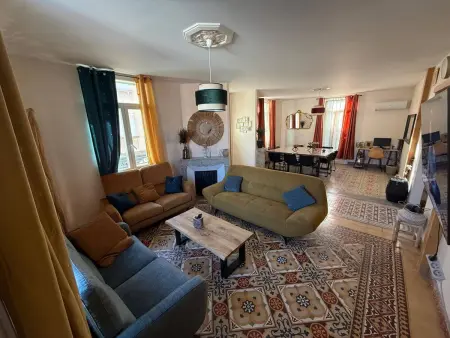 Location appartement à Amélie les Bains Palalda, Grand F4 climatisé, terrasse, garage pour 8 personnes, centre-ville Amélie-les-Bains