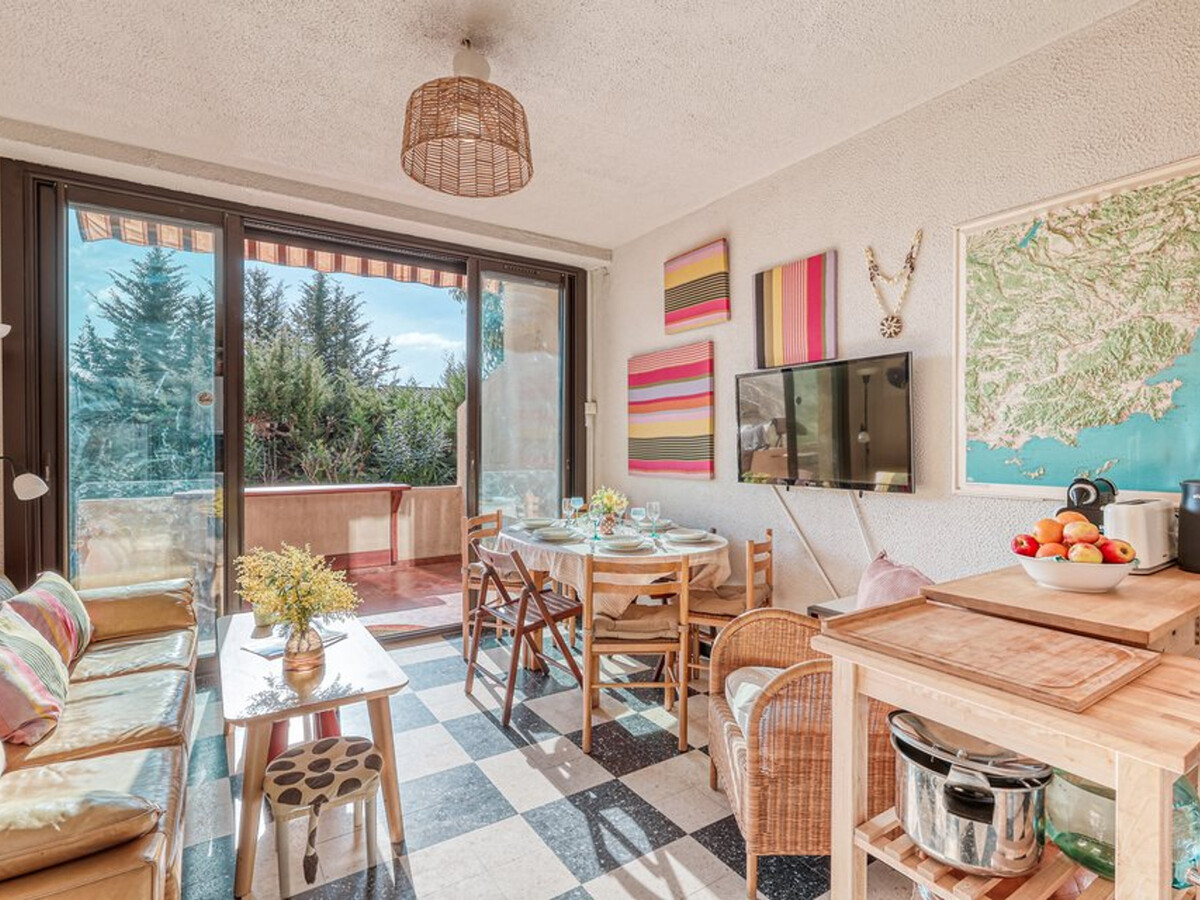 T3 climatisé avec terrasse 17m² à Bormes-les-Mimosas - Photo 3