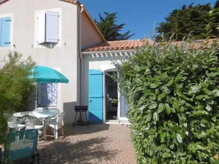 Location maison à Barbâtre, Charmante maisonnette proche plage - Animaux admis