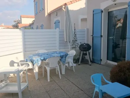 Location maison à Barbâtre, Maisonnette près de la plage pour 6 pers.