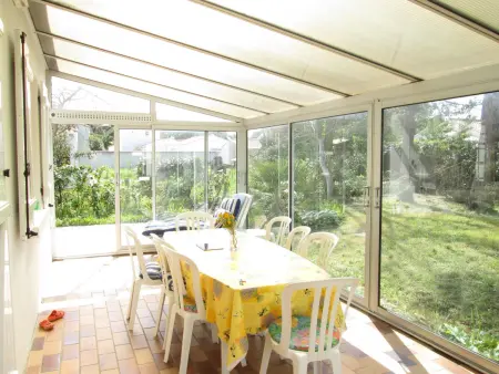 Maison de plain-pied avec jardin ombragé et animaux admis, proche mer et forêt - 6 pers - Photo 2