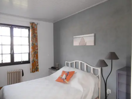 Maison de plain-pied avec jardin ombragé et animaux admis, proche mer et forêt - 6 pers - Photo 7