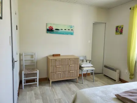 Maison de plain-pied avec jardin ombragé et animaux admis, proche mer et forêt - 6 pers - Photo 10