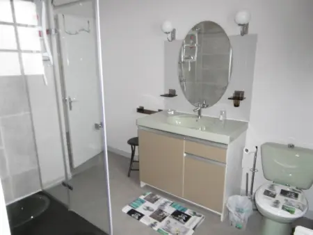 Maison de plain-pied avec jardin ombragé et animaux admis, proche mer et forêt - 6 pers - Photo 12