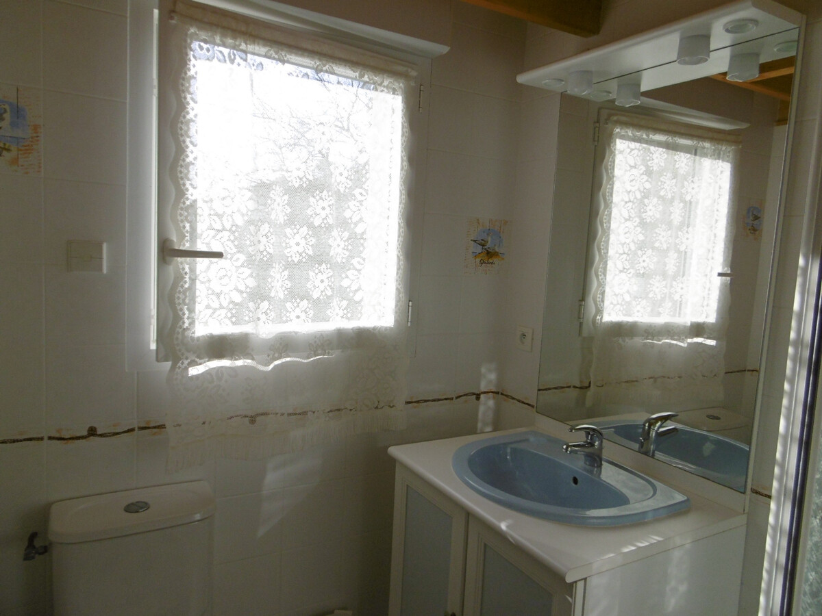 Maison 8 pers. plain-pied, forêt, 900m plage - Photo 17