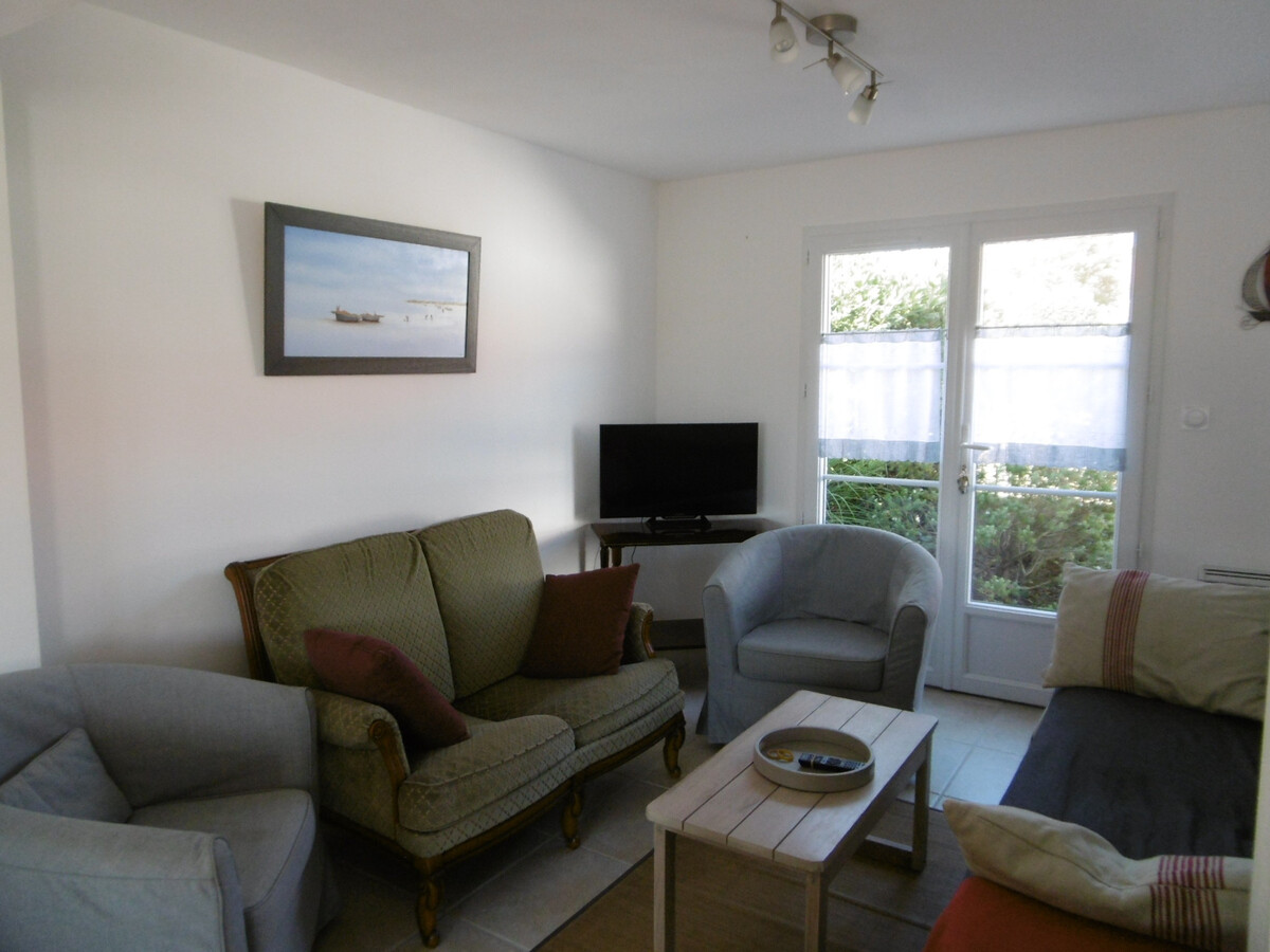 Maison 8 pers, jardin clos à 1100m de la plage - Photo 7