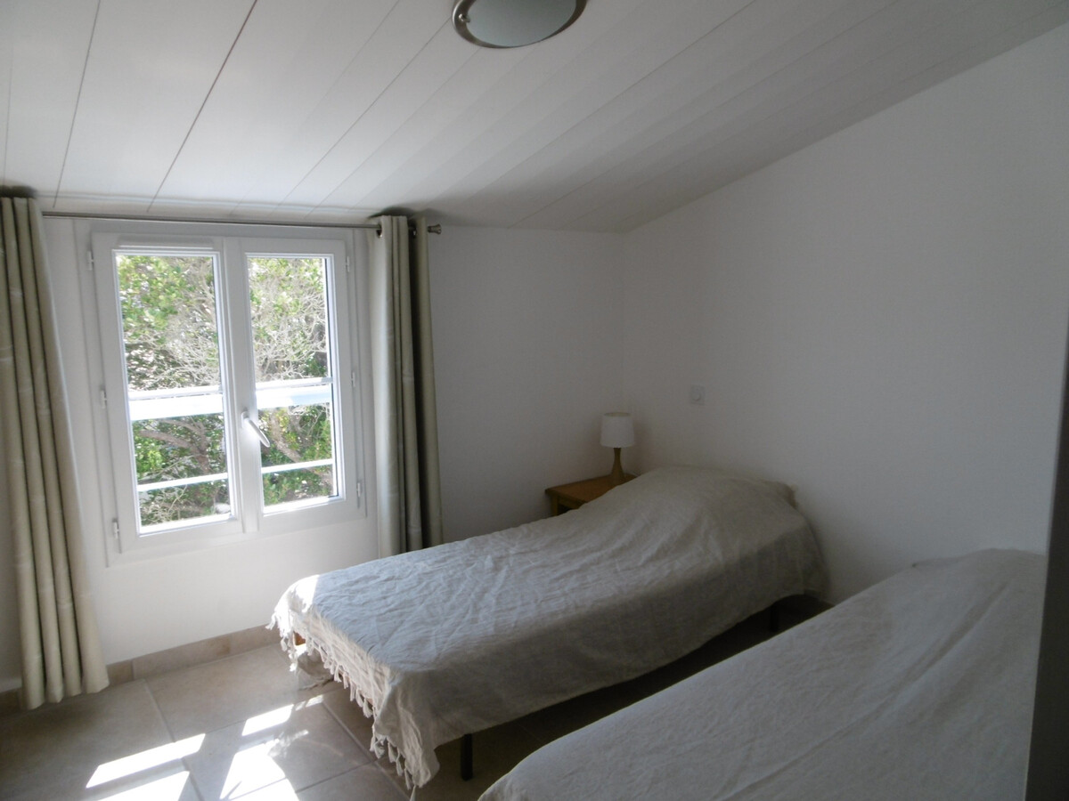 Maison 8 pers, jardin clos à 1100m de la plage - Photo 14