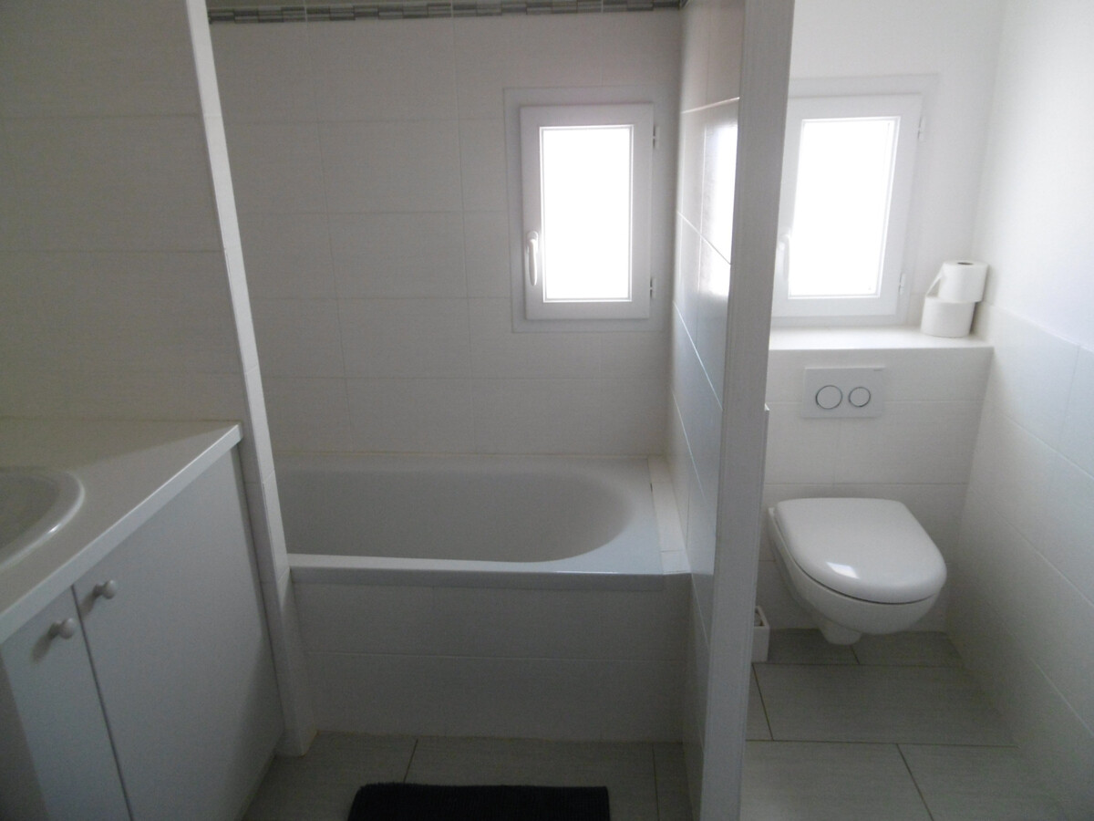 Maison 8 pers, jardin clos à 1100m de la plage - Photo 16