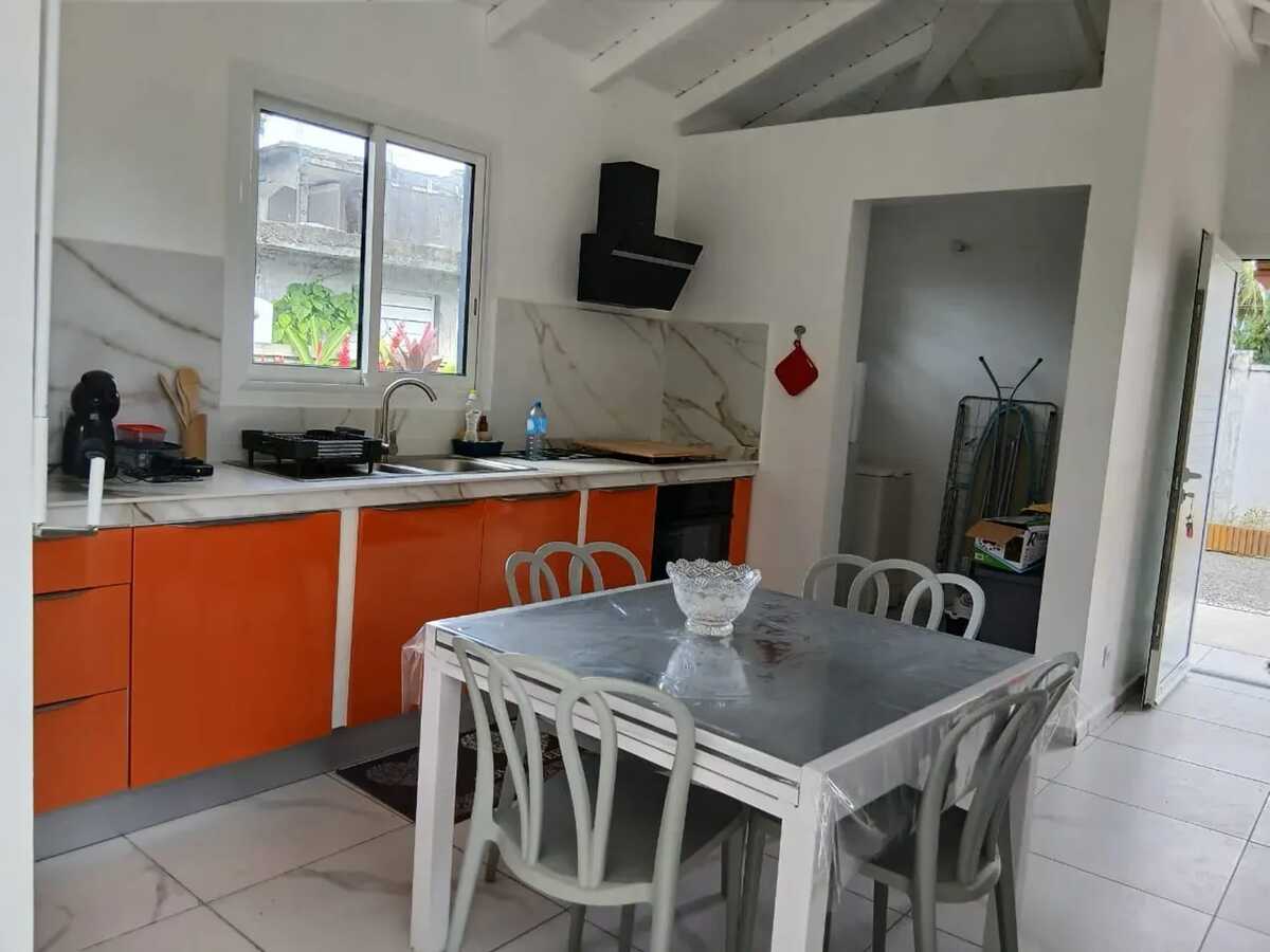 Maison 1 chambre avec jardin à Lamentin - Photo 8
