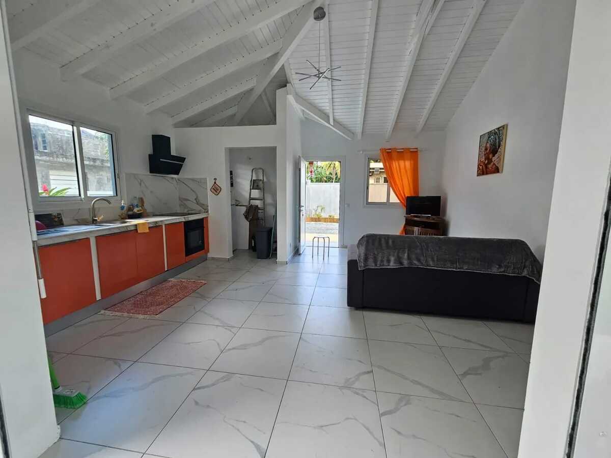 Maison 1 chambre avec jardin à Lamentin - Photo 9