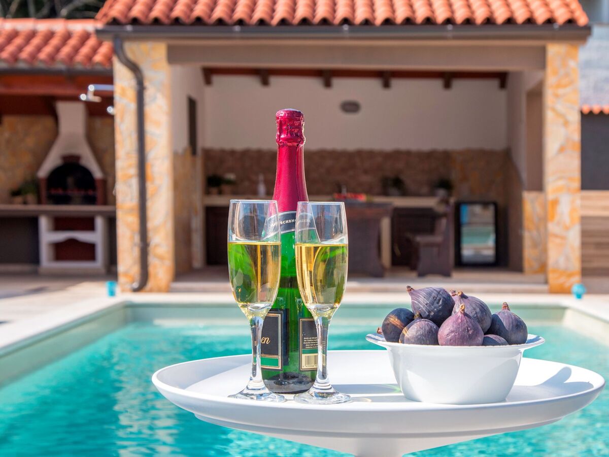 Villa L à Premantura : 5 chambres, piscine privée - Photo 9