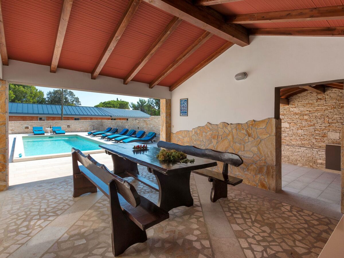 Villa L à Premantura : 5 chambres, piscine privée - Photo 38
