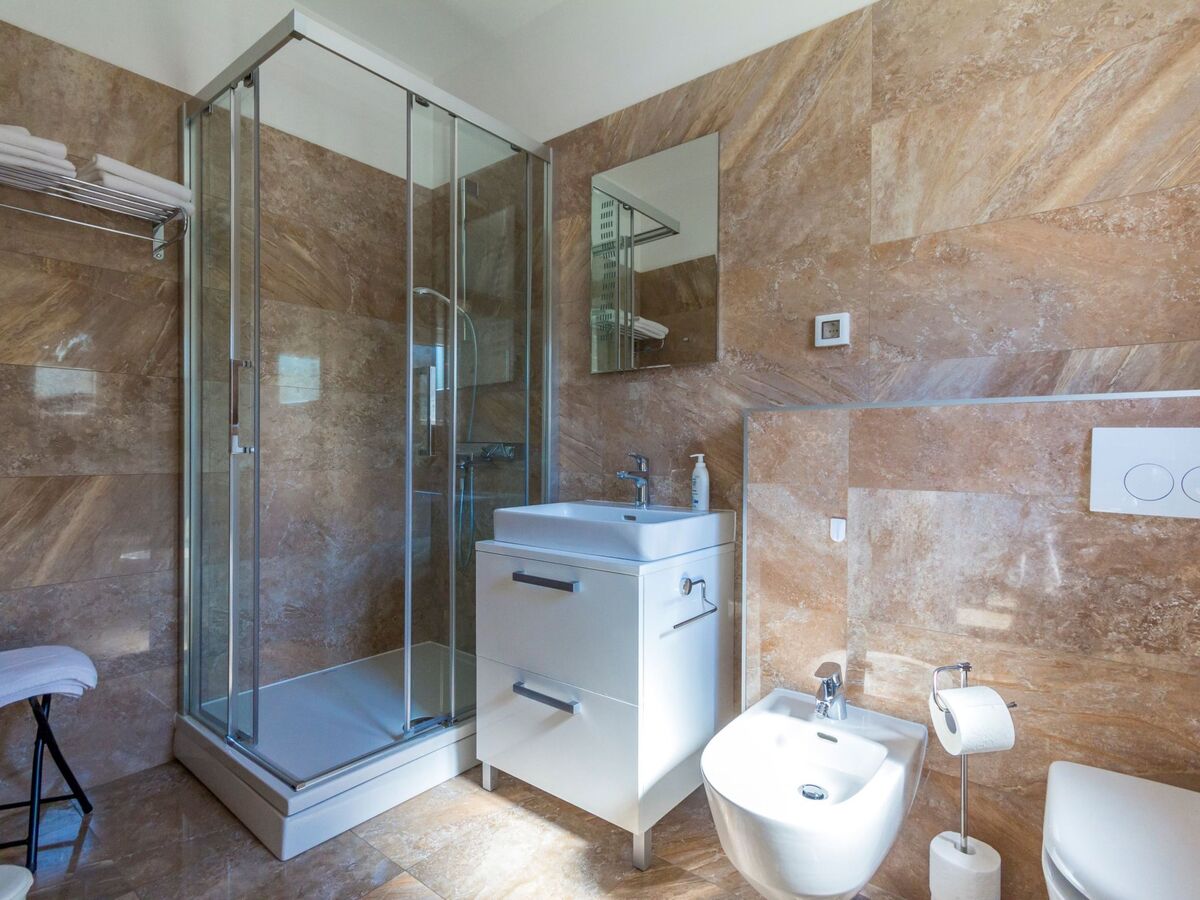 Villa L à Premantura : 5 chambres, piscine privée - Photo 45