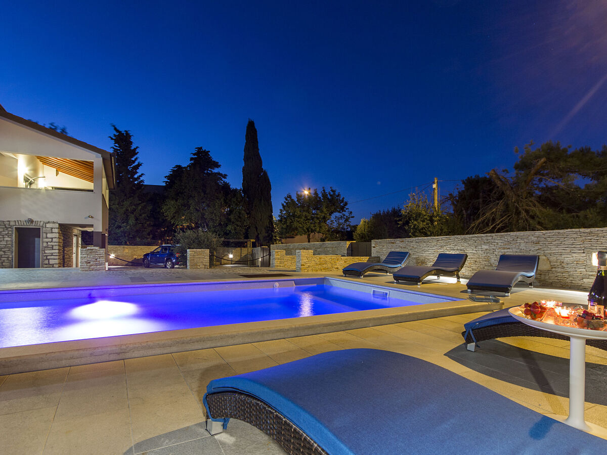 Villa L à Premantura : 5 chambres, piscine privée - Photo 56