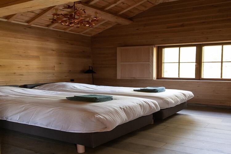 Cabane en bois avec vue sur l'eau à Vencimont - Photo 11