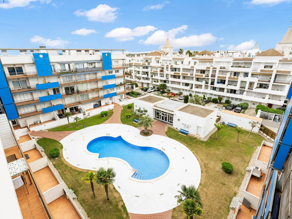 Appartement 6 pers. Roses : terrasse, barbecue & piscine - Photo 23