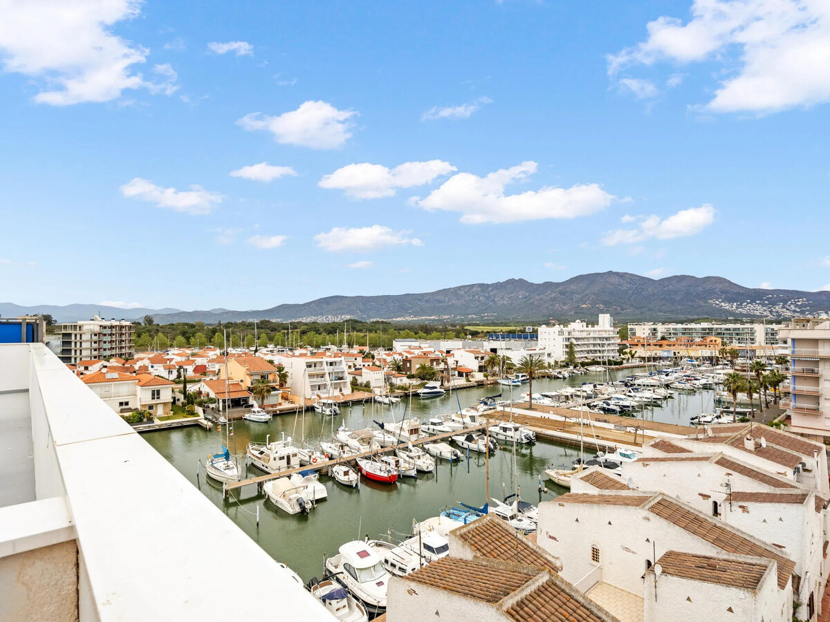 Appartement 6 pers. Roses : terrasse, barbecue & piscine - Photo 26