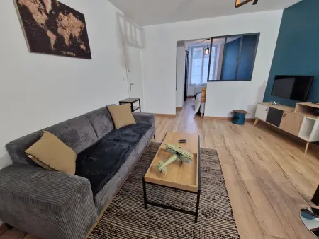 Studio rénové 29 m² centre-ville Châteauroux avec parking : photo 16