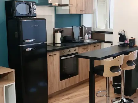Studio rénové 29 m² centre-ville Châteauroux avec parking : photo 17